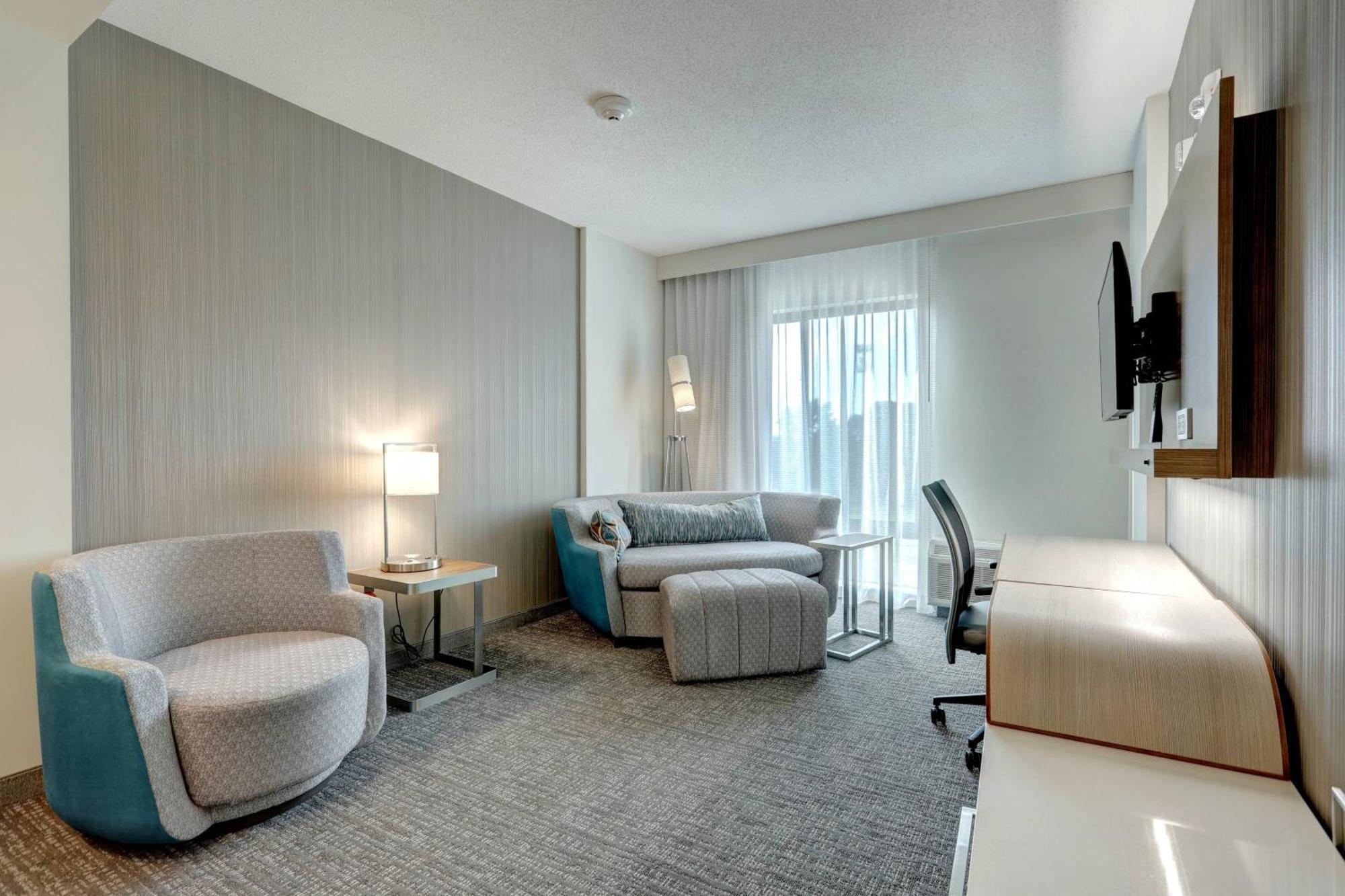 Hotel Courtyard By Marriott Deptford Almonesson Exterior foto